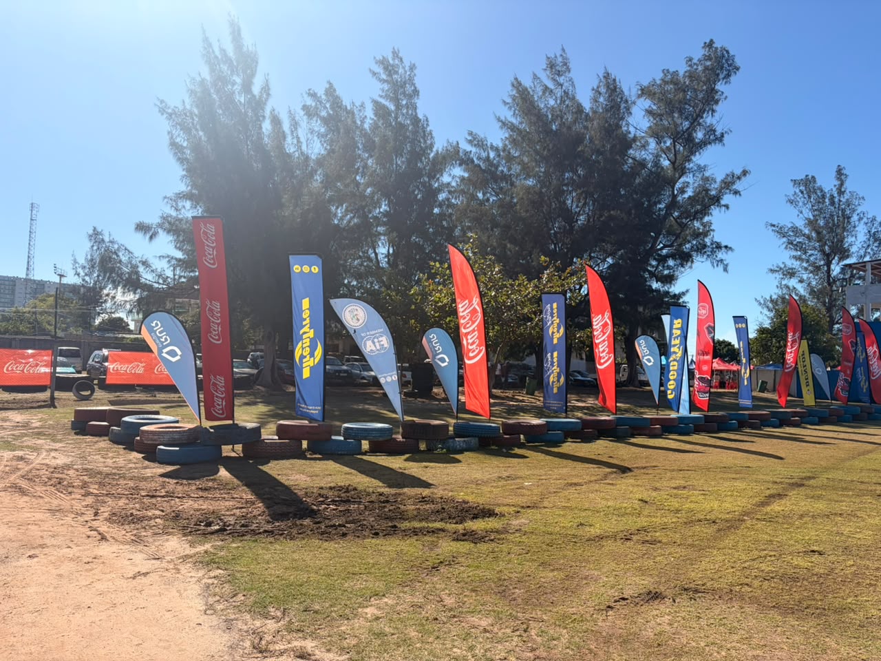 RUR Energia marca presença na corrida de carros da ATCM